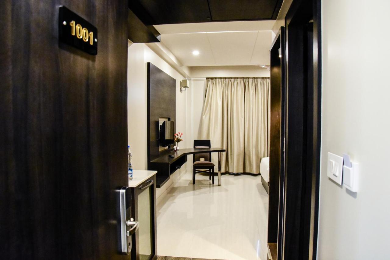 Hotel Platinum Shravasti Katra  Extérieur photo