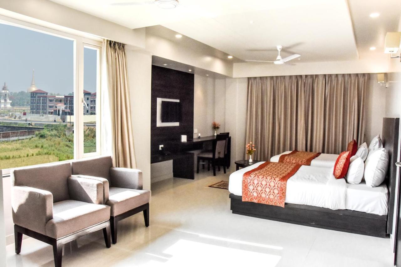 Hotel Platinum Shravasti Katra  Extérieur photo