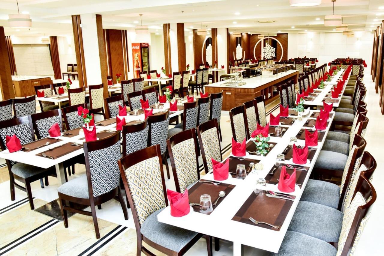 Hotel Platinum Shravasti Katra  Extérieur photo