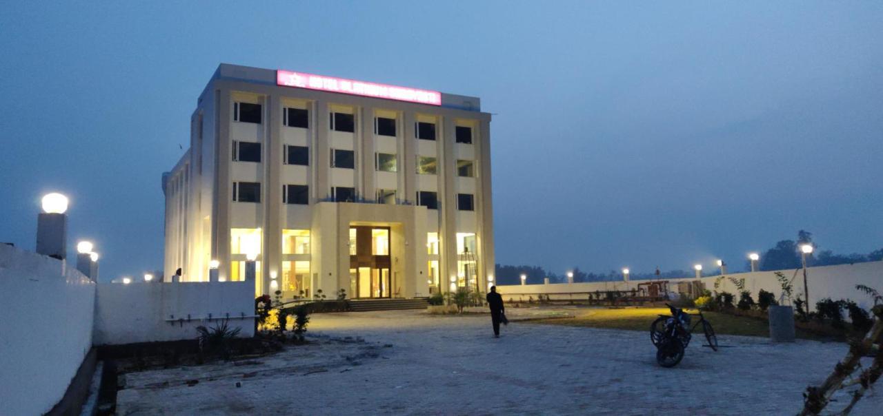 Hotel Platinum Shravasti Katra  Extérieur photo